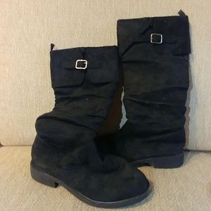 Kids Size 2 black zip boots